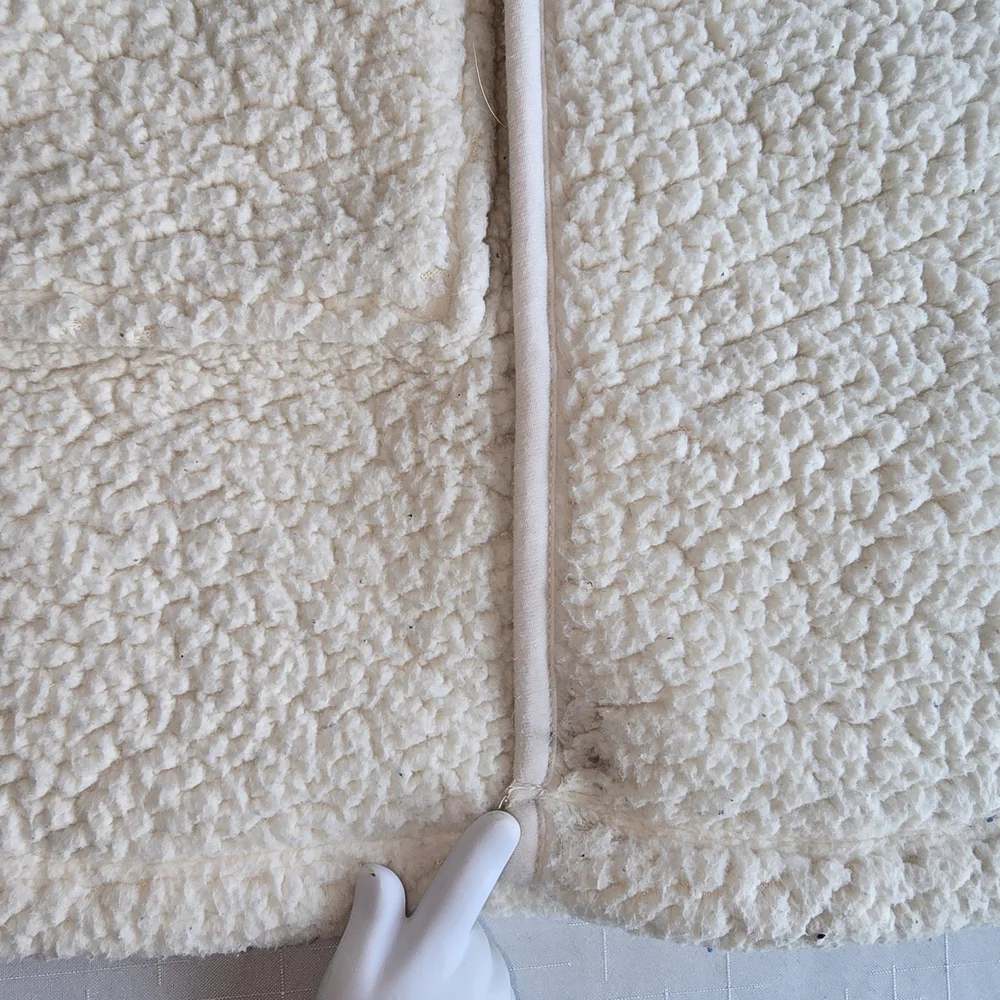 Abercrombie & Fitch Cream Plush Shawl-Collar Robe Chunky‎ Teddy Softgirl
